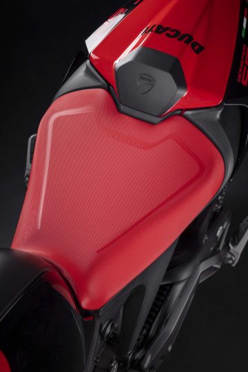 2023-Ducati-Monster-SP-38